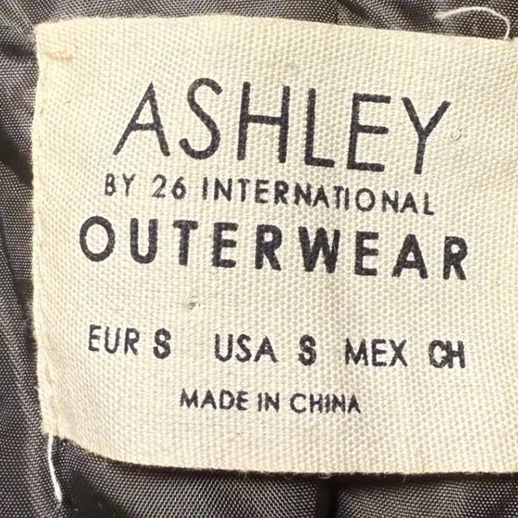 ASHLEY BY 26 INTERNATIONAL Outerwear Camouflage Puffer Jacket Hooded Size S - Picture 4 of 9